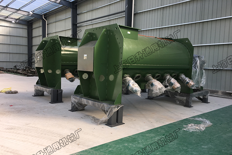 8m3犁刀混合機,用于有機土混合